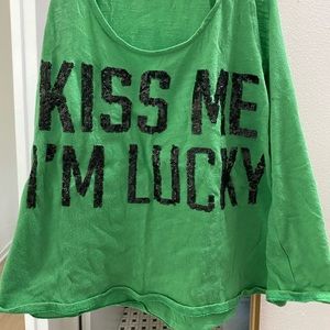 St. Patrick’s day kiss me I’m lucky crop